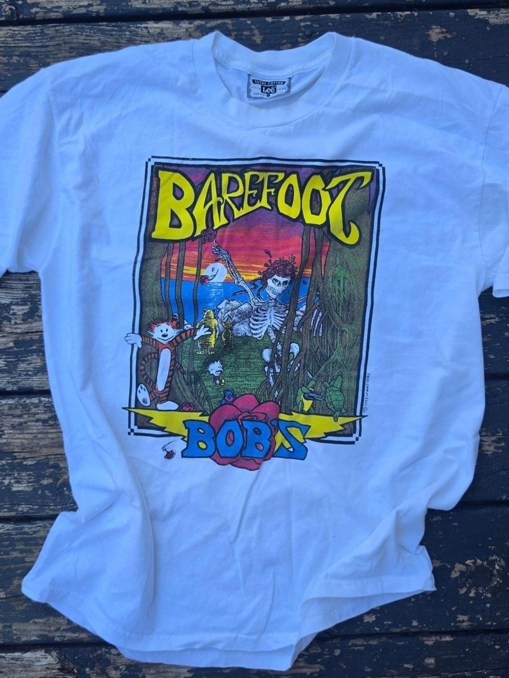 Barefoot Bob White Graphic Tee by Lee